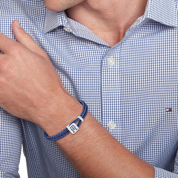 Ανδρικό βραχιόλι Tommy Hilfiger 2790530 από μπλε δέρμα με ασημένιο κούμπωμα.